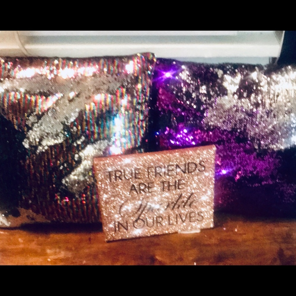 Tween room decor